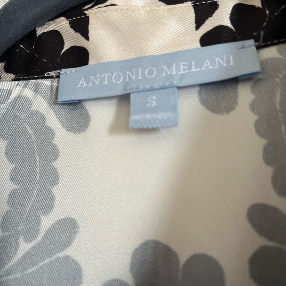 ANTONIO MELANI last season Monochrome Floral Top - Picture 3 of 3